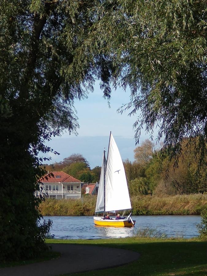 B&Bslapenopeeneiland Kaag Kültér fotó